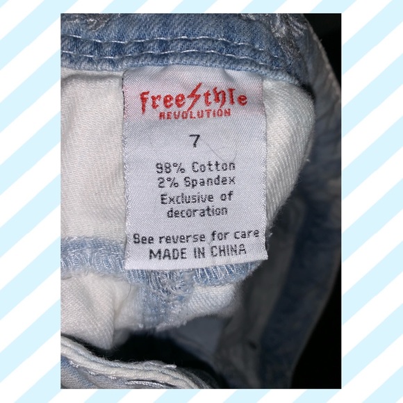 Freestyle Revolution Ripped/Acid Wash Jeans 7 - Picture 4 of 4
